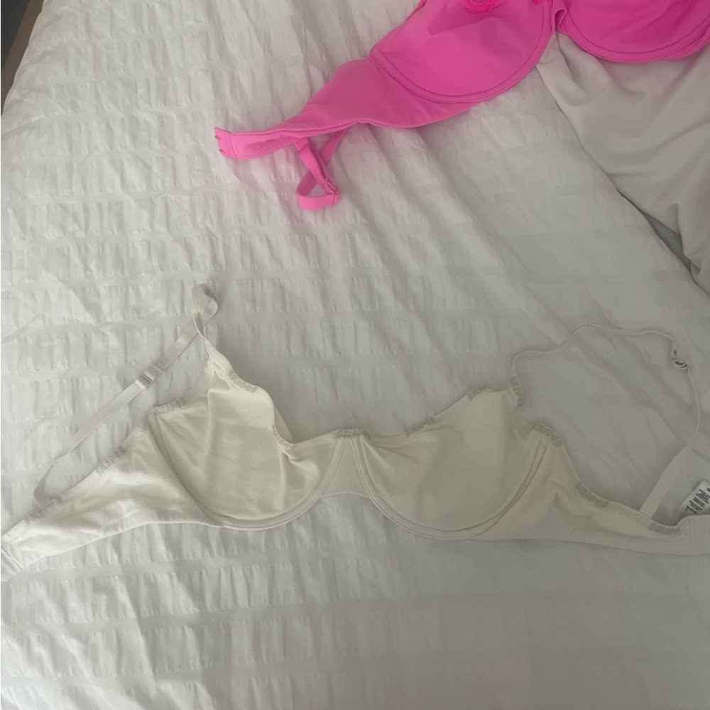 SKIMS White Bra
